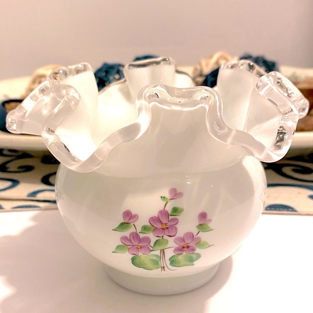 Vintage Fenton Violets In The Snow Hand-painted Kim Blake Milk Glass Bowl Vase